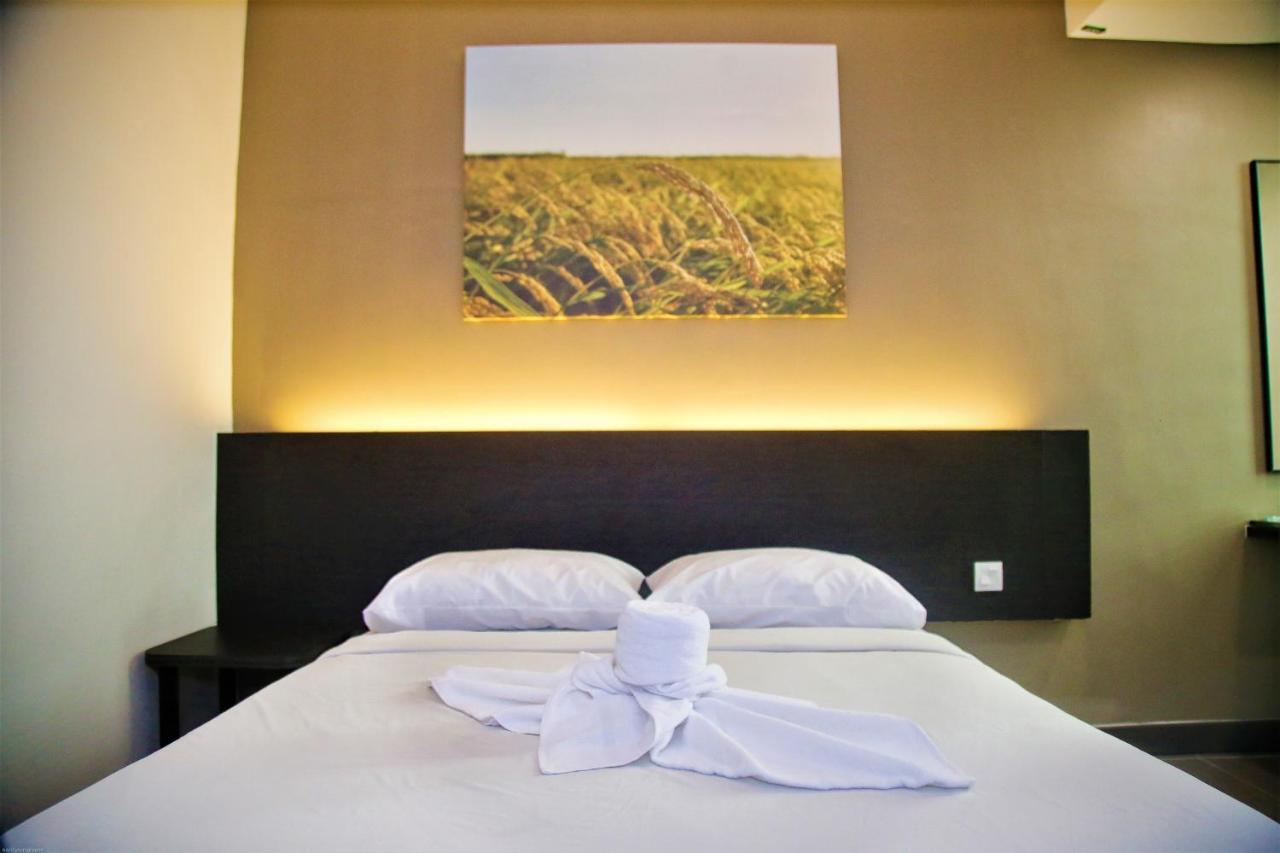 Padi Padi Hotel Kangar Exterior photo